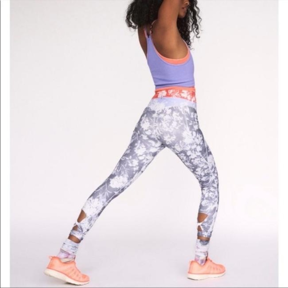 Free People Movement workout SET - Picture 9 of 16